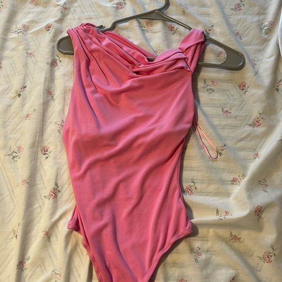 AST south moon under asymmetrical body suit - Picture 1 of 5